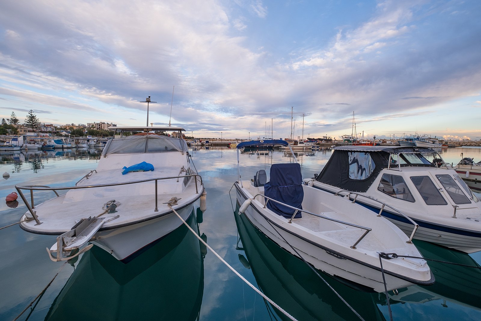 Boat marina showing yachts and speed boats after using an effective boat marketing strategy